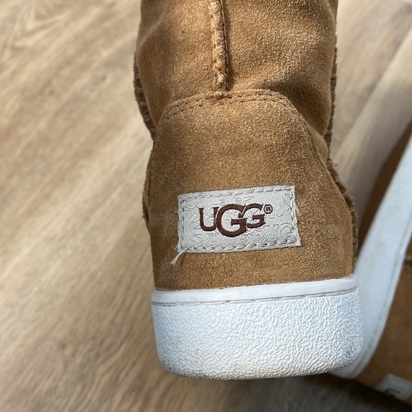 UGG Women's Mika Classic Sneaker Boot Chestnut size 7 - Picture 14 of 16